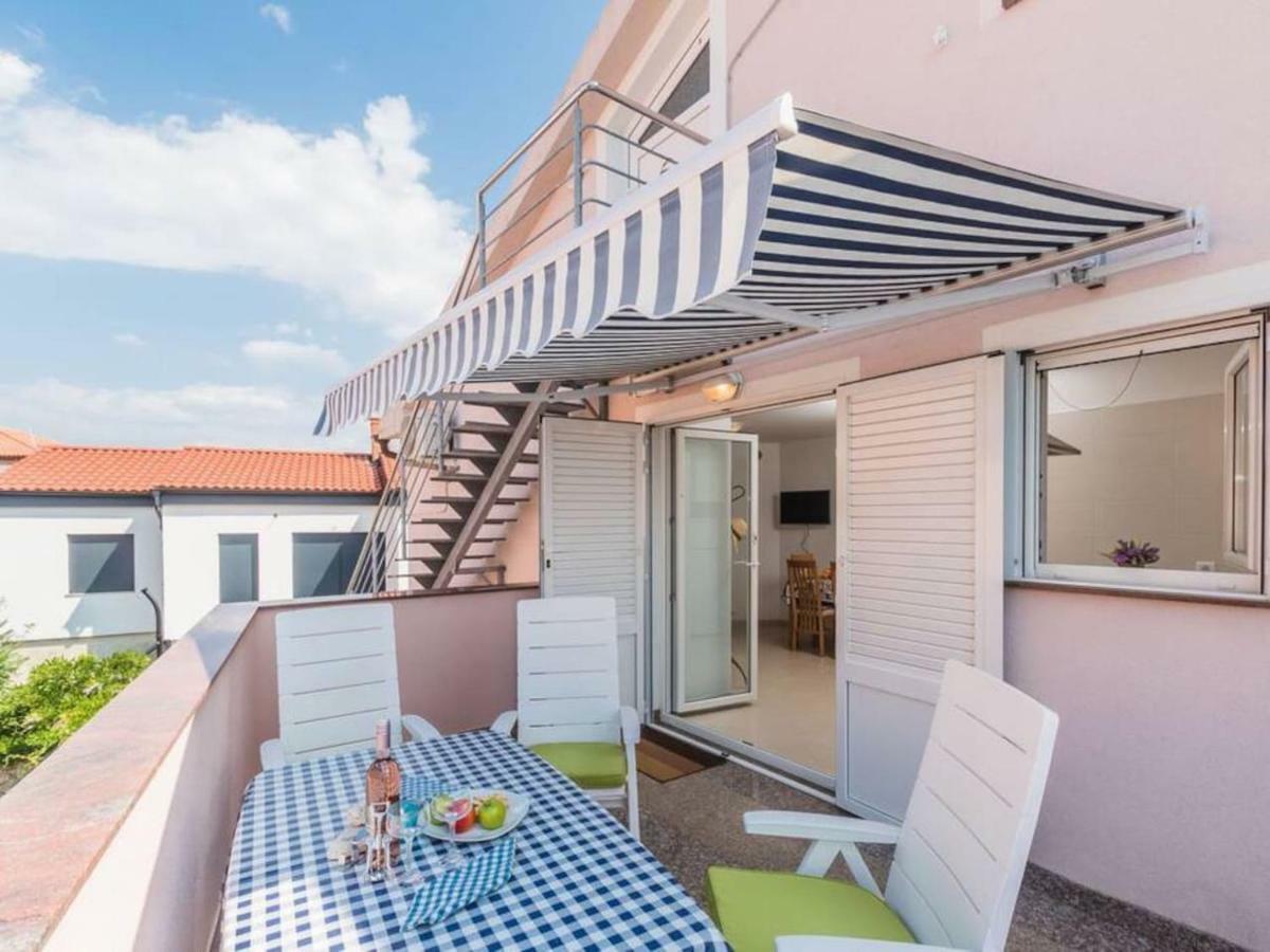 Apartment F-4 Klimno Exterior foto